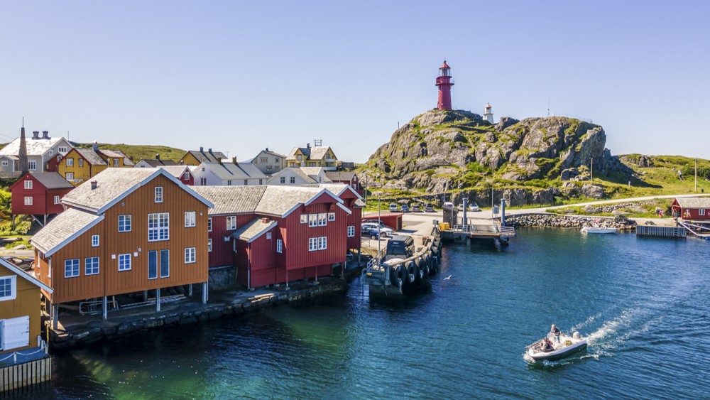 �lesund to Trondheim: The Rugged Coastline & Island Culinary Experience with Nevada Berg